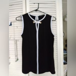 IVANKA TRUMP Black top with white piping. Gold grommets on front.Size S. NWT.